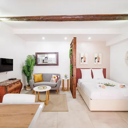 Apartment Cosy Au Coeur Des Remparts/vieil Antibes